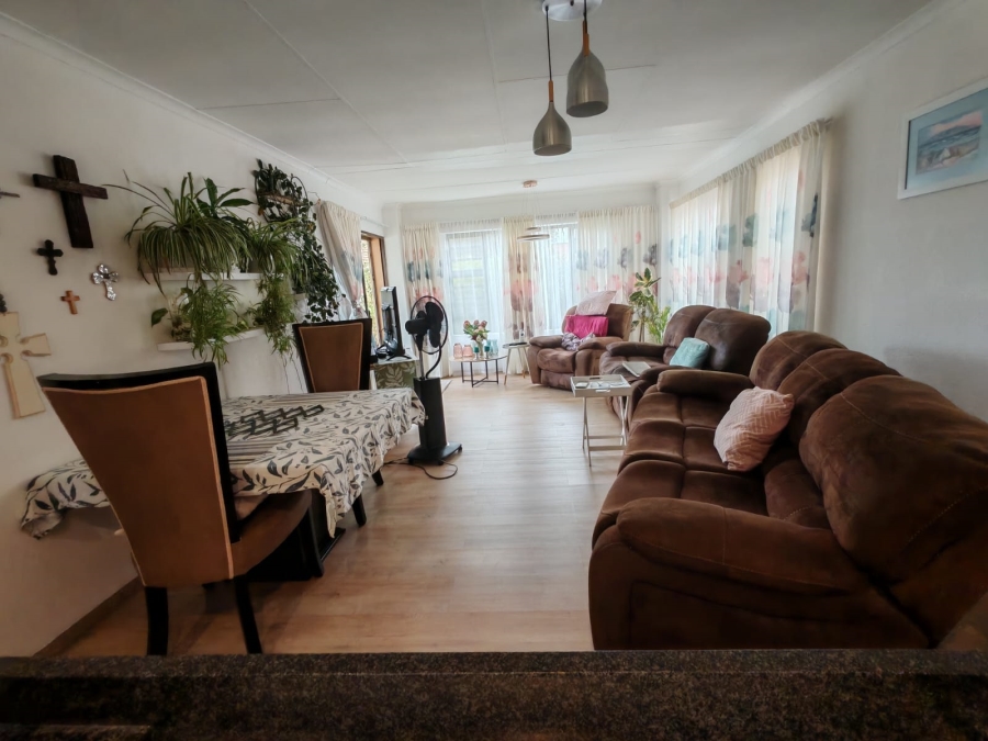 2 Bedroom Property for Sale in Sasolburg Ext 11 Free State